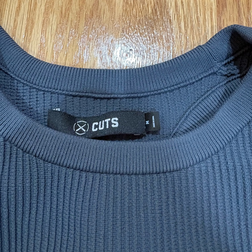 Cuts Clothing cropped Navy Ribbed Tank Top - Picture 2 of 3